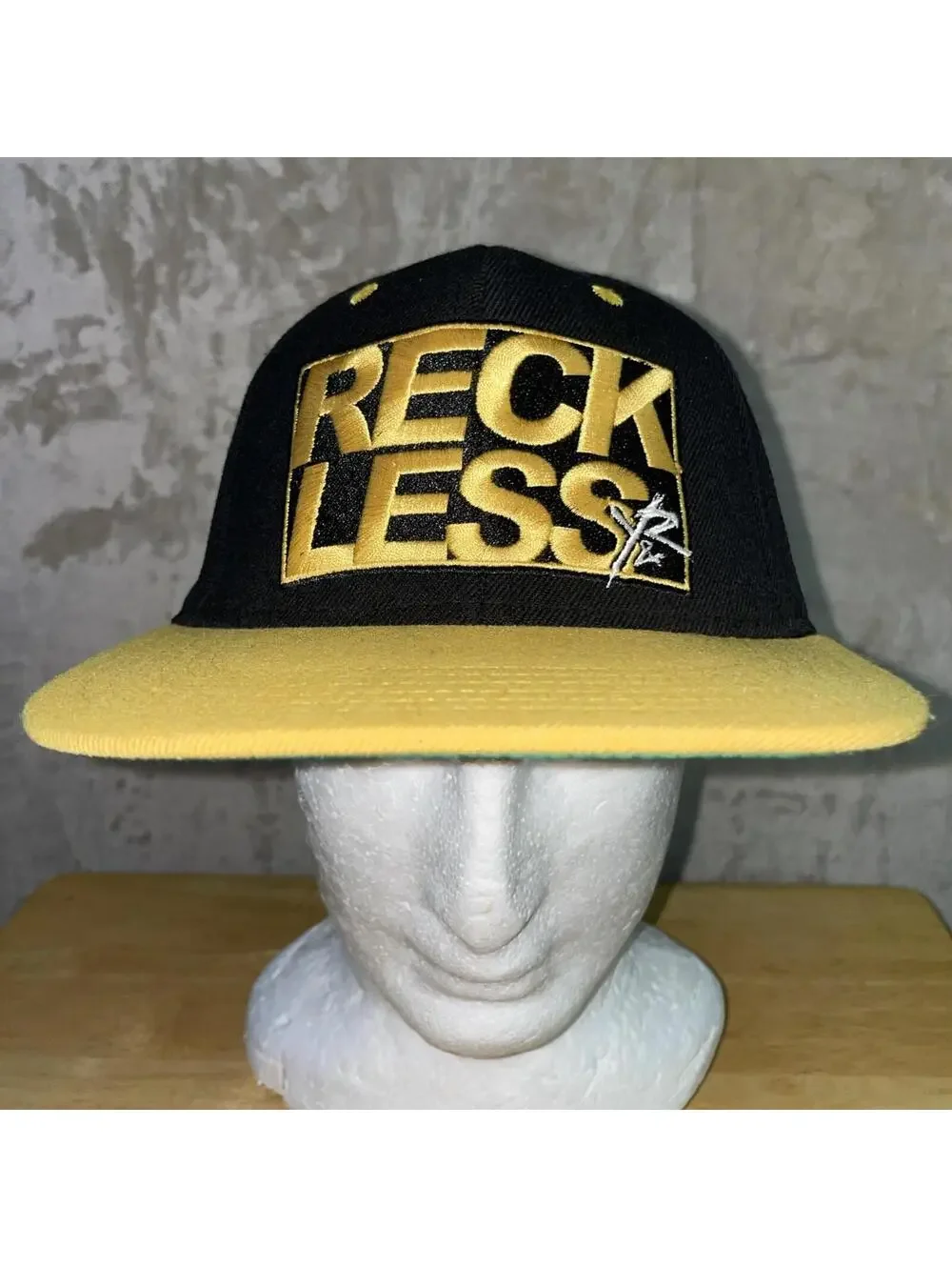 Young & Reckless Y&R LA Mens Black Yellow Snapback Baseball Hat Cap OSFM